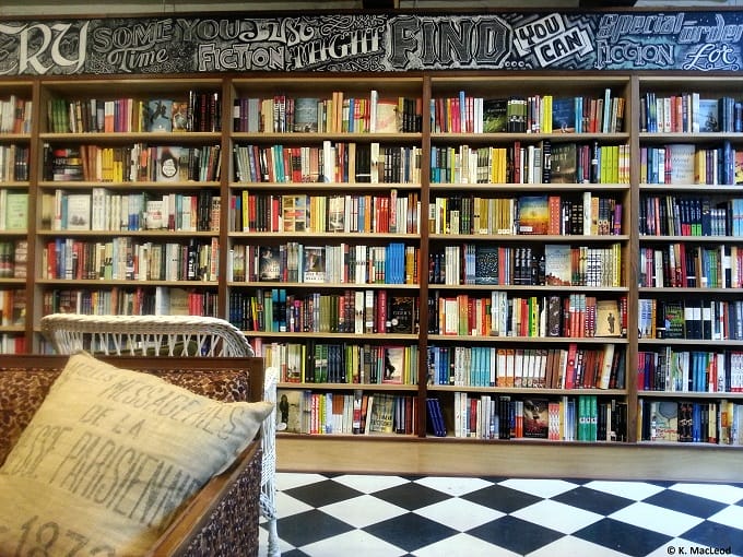 Colourful bookshelves that inspire reading