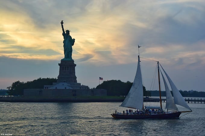 Yacht cruise at the Statue of Liberty