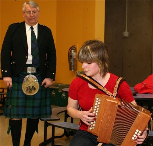 Playing Gaelic tunes on the melodeon in Philadelphia