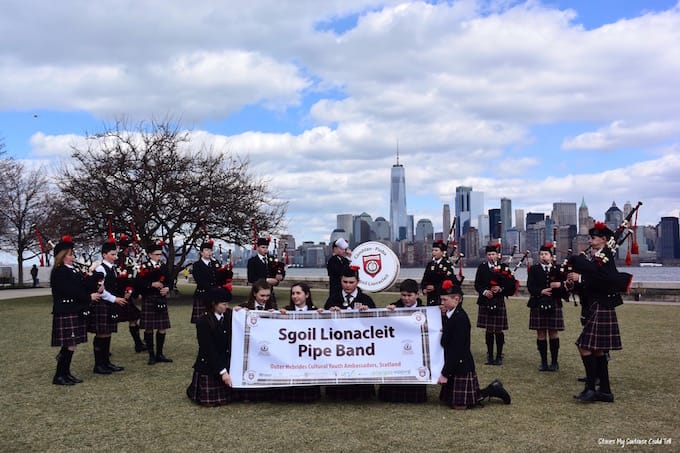 Sgoil Lionacleit pipe band NYC skyline